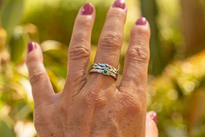 Fluid Twist Band (Size 7.5)