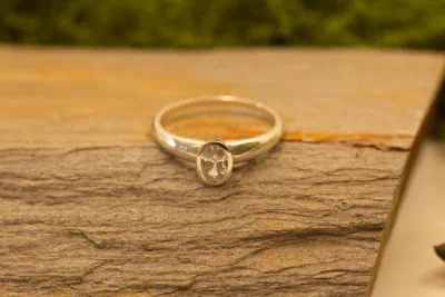 Streamline Oval Sparkle