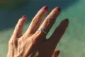 Streamline Oval Sparkle